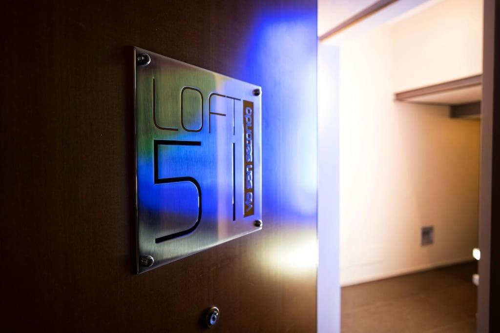 Lovely & Quiet Loft Next To Porta Nuova Station Apartment